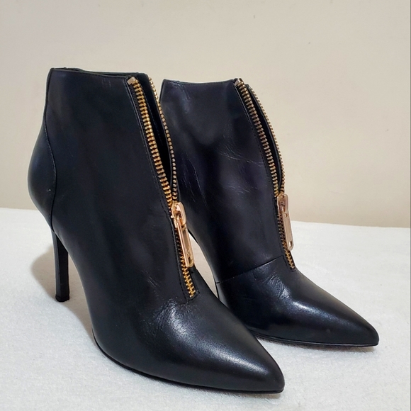 Liu Jo Shoes - LIU JO Black Leather Ankle Boots Size 8.5